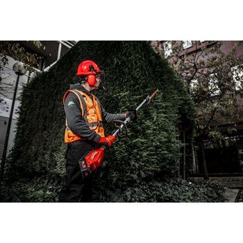 MILWAUKEE CORDLESS FUEL HEDGE TRIMMER ATTACHMENT (M18FOPH-HTA) |18V