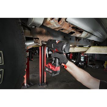 MILWAUKEE M18 FUEL 1/2 HIGH TORQUE IMPACT WRENCH WITH FRICTION RING